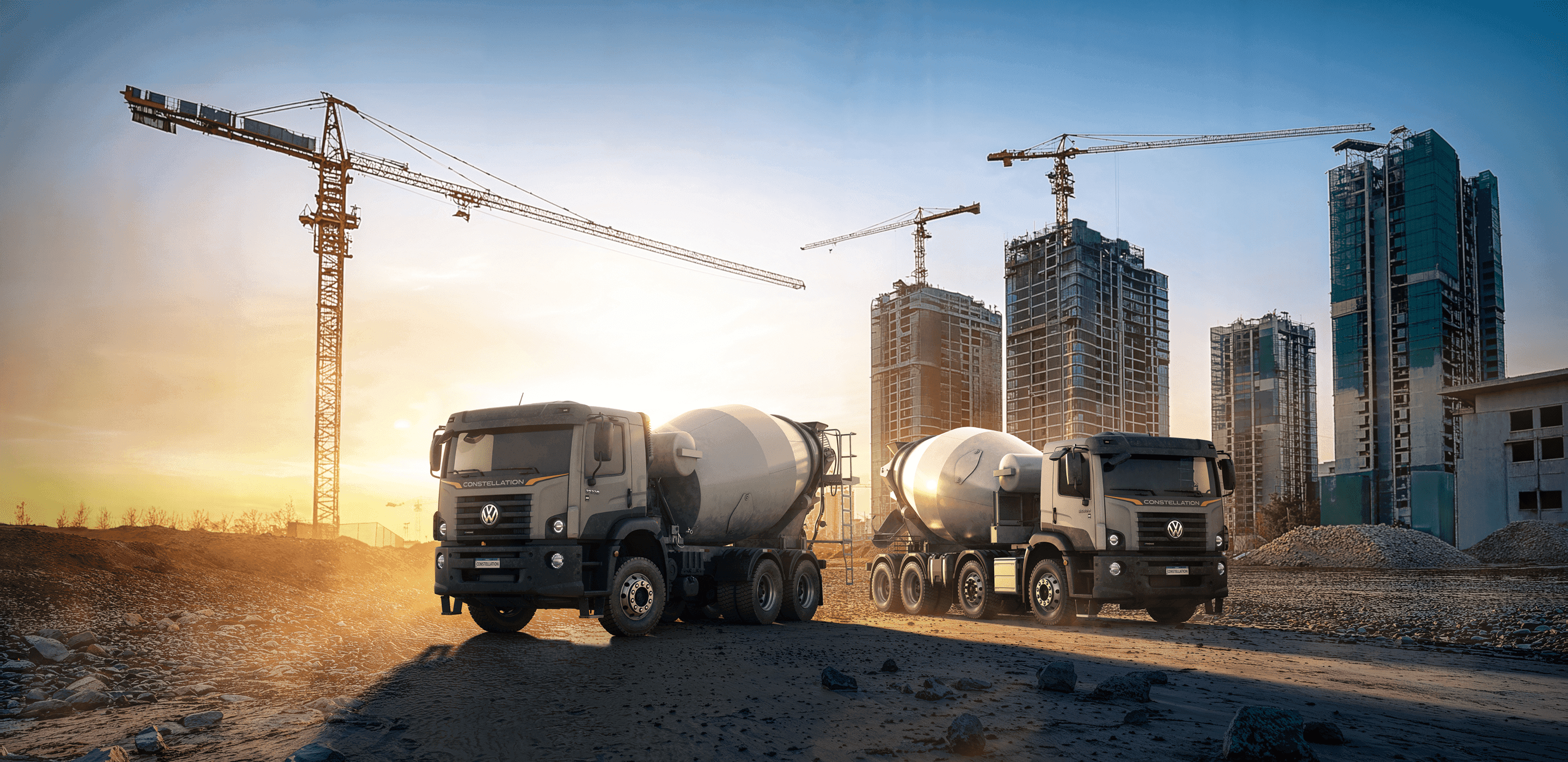 Caminhão urbano iluminado à noite